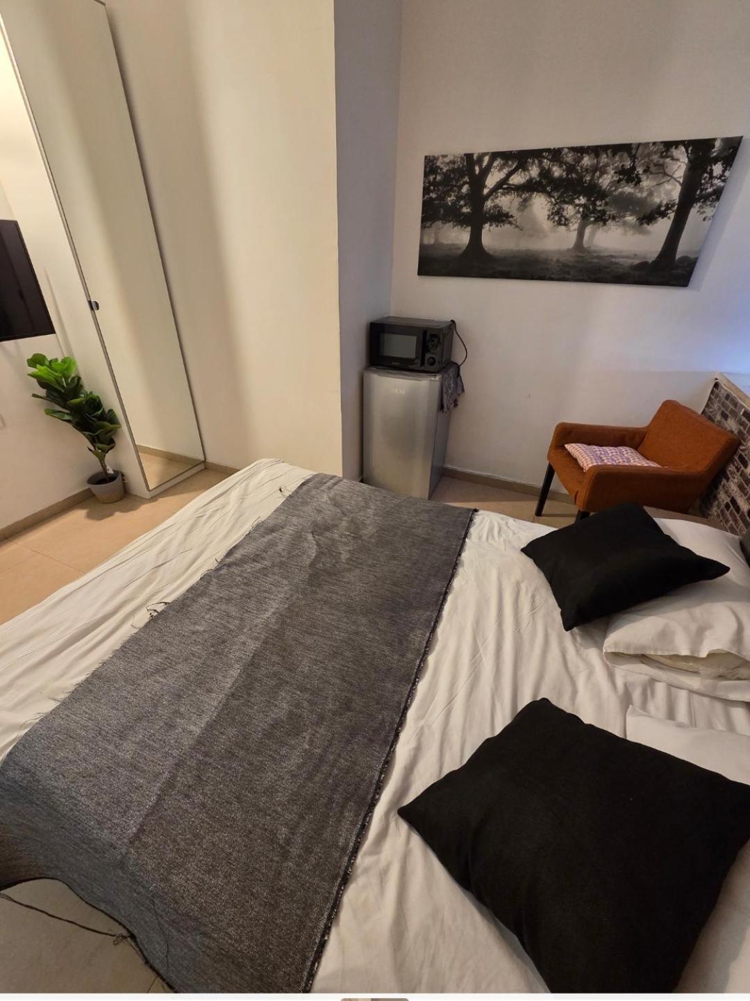 Ben Hillel Boutique Hotel Jerusalem Room photo